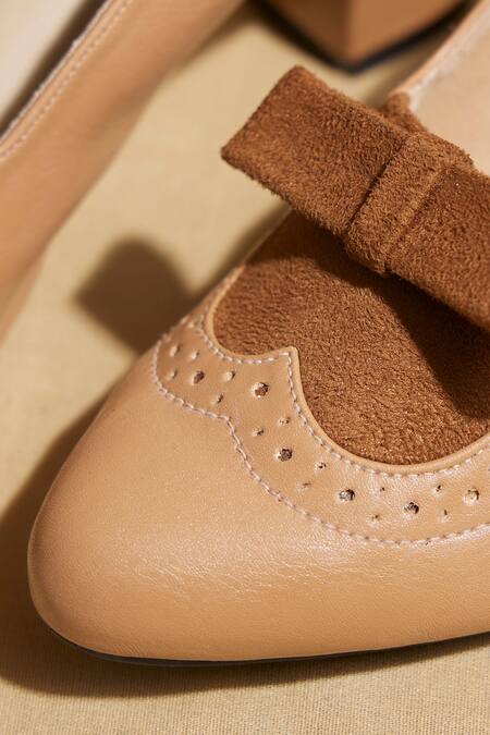Shop_Tiesta_Brown Bows Custom Tan Pointed Toe Block Heels _Online_at_Aza_Fashions
