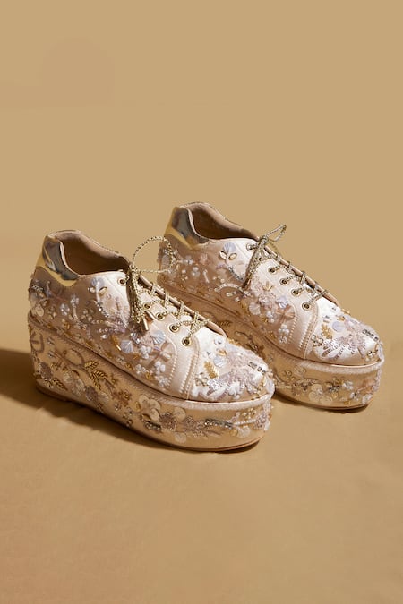 Tiesta Kainat Gold Embroidered Wedge Sneakers 