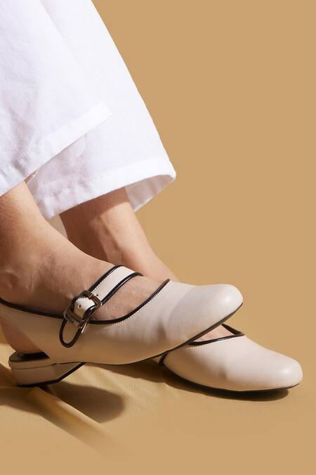 Buy_Tiesta_White Sling Black Ballerinas 