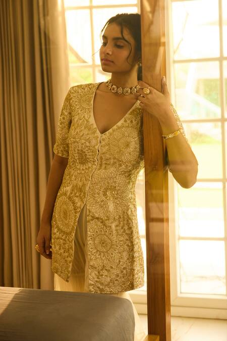 Buy_SHASHA GABA_Gold Tissue, Net Embroidery V-neck Ivory Kurta With Sharara _Online_at_Aza_Fashions
