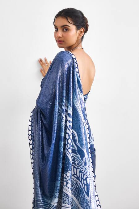 SHASHA GABA_Blue Georgette Sequins Sweetheart Neck Swirl Sequence Saree Set _at_Aza_Fashions
