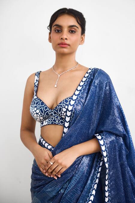 Buy_SHASHA GABA_Blue Georgette Sequins Sweetheart Neck Swirl Sequence Saree Set 