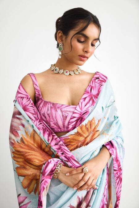 Buy_SHASHA GABA_Blue Georgette Sequins Sweetheart Neck Bright Flower Saree Set 