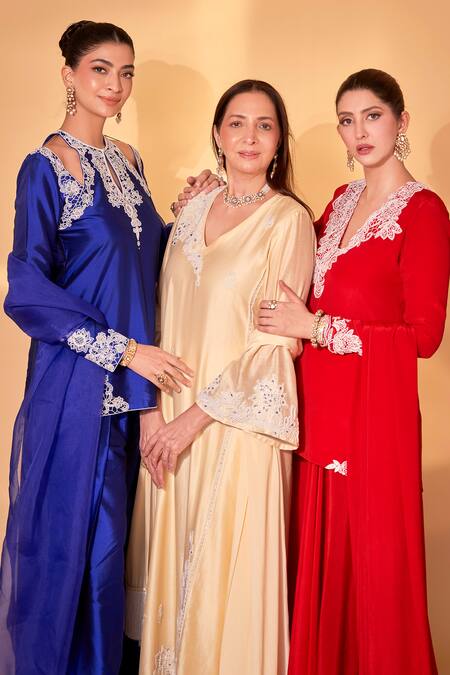 Buy_Ohaila Khan_Yellow Chanderi Pearls, Crystals Round Neck Butter Hand Embroidered Kaftan Set 