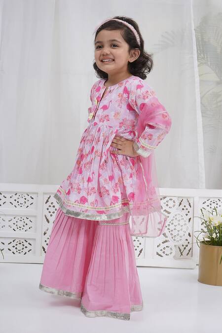 Little Bansi Pink Muslin Fabric Flowers, Zari Printed Kurta Set Online at Aza Fashions Little Bansi_Pink Muslin Fabric Flowers, Zari Printed Kurta Set _Online_at_Aza_Fashions