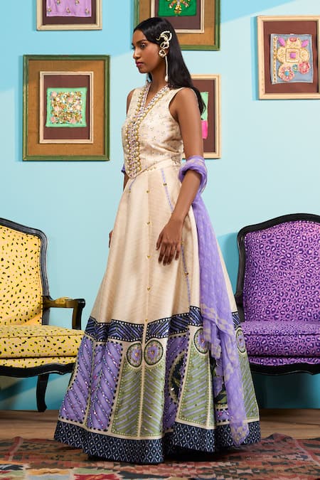 Papa Don't Preach_Ivory Silk Embroidery V-neck Printed Raw Lehenga And Waistcoat _at_Aza_Fashions