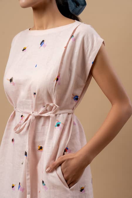 Buy_Doodlage_Pink Linen Round Neck Printed Dress With Belt 