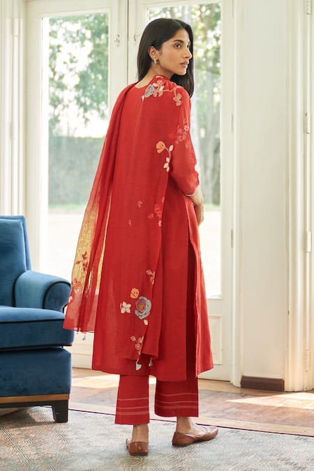 Shop Vaayu Orange Muslin, Cotton Embroidery, Applique Round Neck Kurta Pant Set at Aza Fashions Shop_Vaayu_Orange Muslin, Cotton Embroidery, Applique Round Neck Kurta Pant Set _at_Aza_Fashions