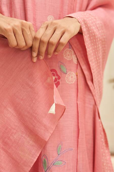 Vaayu_Pink Muslin, Cotton Embroidery Keyhole Neck Peony Applique Kurta Pant Set _Online_at_Aza_Fashions