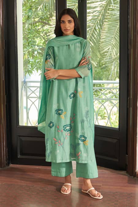 Vaayu Mint Applique Kurta Set 