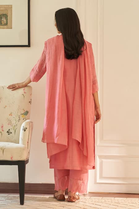 Shop Vaayu Pink Muslin, Cotton Embroidery Split V-neck Thread Work Kurta Set at Aza Fashions Shop_Vaayu_Pink Muslin, Cotton Embroidery Split V-neck Thread Work Kurta Set _at_Aza_Fashions