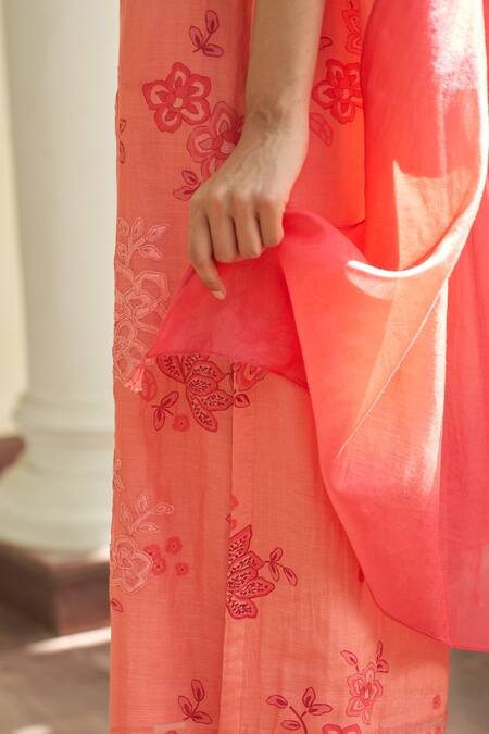 Vaayu Pink Muslin, Cotton Embroidery Round Neck Hibiscus Applique Kurta Pant Set at Aza Fashions Vaayu_Pink Muslin, Cotton Embroidery Round Neck Hibiscus Applique Kurta Pant Set _at_Aza_Fashions