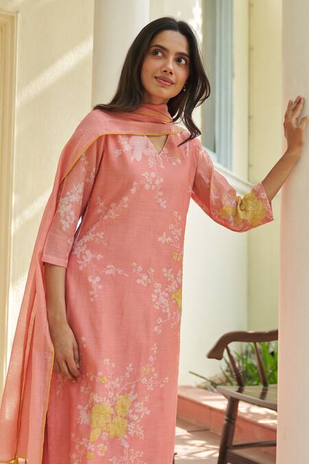 Shop Vaayu Pink Muslin, Cotton Embroidery Split V-neck Peony Floral Kurta Set Online at Aza Fashions Shop_Vaayu_Pink Muslin, Cotton Embroidery Split V-neck Peony Floral Kurta Set _Online_at_Aza_Fashions