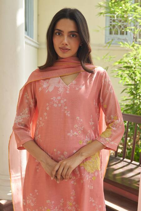 Vaayu Pink Muslin, Cotton Embroidery Split V-neck Peony Floral Kurta Set at Aza Fashions Vaayu_Pink Muslin, Cotton Embroidery Split V-neck Peony Floral Kurta Set _at_Aza_Fashions