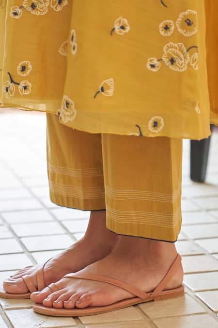 Vaayu Yellow Muslin, Cotton Embroidery V-neck Thread Kurta And Pant Set Online at Aza Fashions Vaayu_Yellow Muslin, Cotton Embroidery V-neck Thread Kurta And Pant Set _Online_at_Aza_Fashions