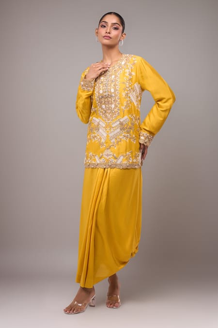Anamika Khanna Mustard Embroidered Kurta Set 