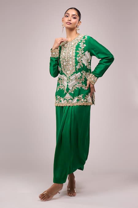 Shop_Anamika Khanna_Emerald Green Embroidery Round Neck Kurta Set _Online_at_Aza_Fashions