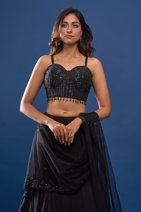 Buy Samyukta Singhania Black Georgette, Net Sequins, Embroidery Sweetheart Neck Lehenga Set Buy_Samyukta Singhania_Black Georgette, Net Sequins, Embroidery Sweetheart Neck Lehenga Set