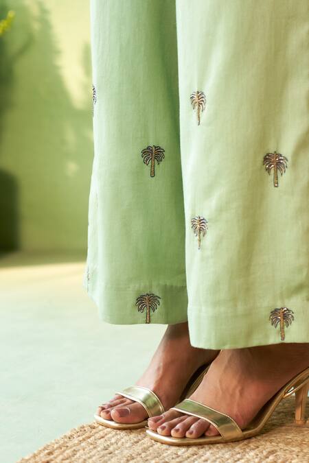 Charkhee Green Chanderi, Voile Embroidery Open Neck, Tea Set Online at Aza Fashions Charkhee_Green Chanderi, Voile Embroidery Open Neck, Tea Set _Online_at_Aza_Fashions