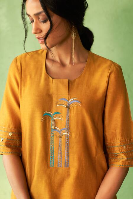 Charkhee Mustard Chanderi, Voile Embroidery Round Neck Yellow Kurta Pant Set Online at Aza Fashions Charkhee_Mustard Chanderi, Voile Embroidery Round Neck Yellow Kurta Pant Set _Online_at_Aza_Fashions