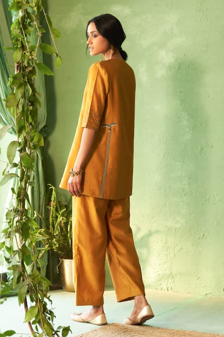 Shop Charkhee Mustard Chanderi, Voile Embroidery Round Neck Yellow Kurta Pant Set at Aza Fashions Shop_Charkhee_Mustard Chanderi, Voile Embroidery Round Neck Yellow Kurta Pant Set _at_Aza_Fashions