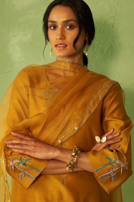 Buy Charkhee Mustard Chanderi, Voile, Cotton Satin, Organza Embroidery Yellow Kurta Set Online at Aza Fashions Buy_Charkhee_Mustard Chanderi, Voile, Cotton Satin, Organza Embroidery Yellow Kurta Set _Online_at_Aza_Fashions