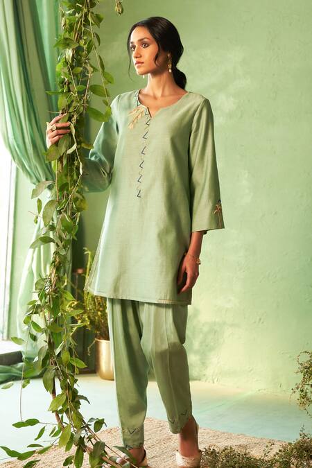 Buy_Charkhee_Green Chanderi, Voile, Cotton Satin, Organza Embroidery V-neck Tea Kurta Set _Online_at_Aza_Fashions