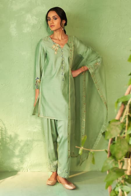 Charkhee Green Chanderi, Voile, Cotton Satin, Organza Embroidery V-neck Tea Kurta Set 