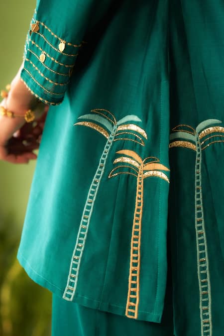 Buy_Charkhee_Green Chanderi, Voile, Cotton Satin Embroidery Collared Peacock Kurta Pant Set 