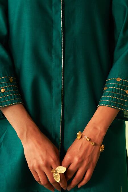 Shop_Charkhee_Green Chanderi, Voile, Cotton Satin Embroidery Collared Peacock Kurta Pant Set 