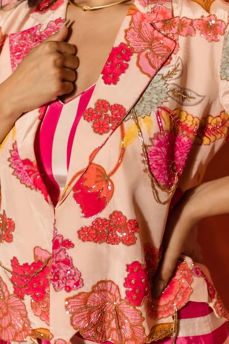 Meher By Islie Pink Crepe Embroidery V-neck Printed Hand Skirt Set at Aza Fashions Meher By Islie_Pink Crepe Embroidery V-neck Printed Hand Skirt Set _at_Aza_Fashions