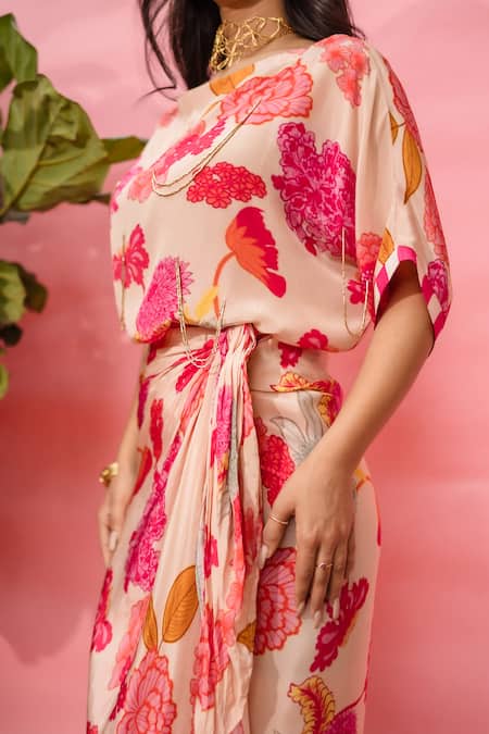 Shop Meher By Islie Pink Crepe Round Neck Printed Dress With Slip Online at Aza Fashions Shop_Meher By Islie_Pink Crepe Round Neck Printed Dress With Slip _Online_at_Aza_Fashions