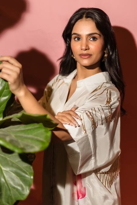 Buy_Meher By Islie_White Crepe Tassels Collared Printed Natural Dress 