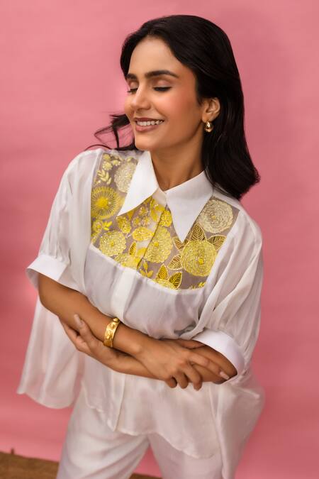 Buy_Meher By Islie_White Crepe Embroidery Collared, Round Neck Printed Pant Set With Bustier _Online_at_Aza_Fashions