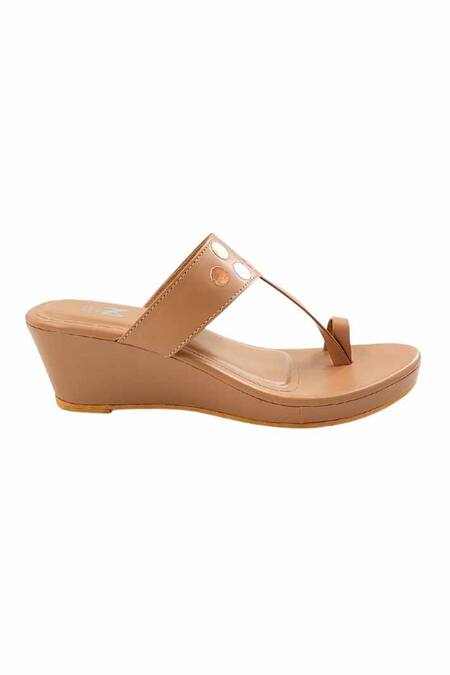 The Madras Trunk_Brown Studs Haiku Wedges Polka Pattern _Online_at_Aza_Fashions