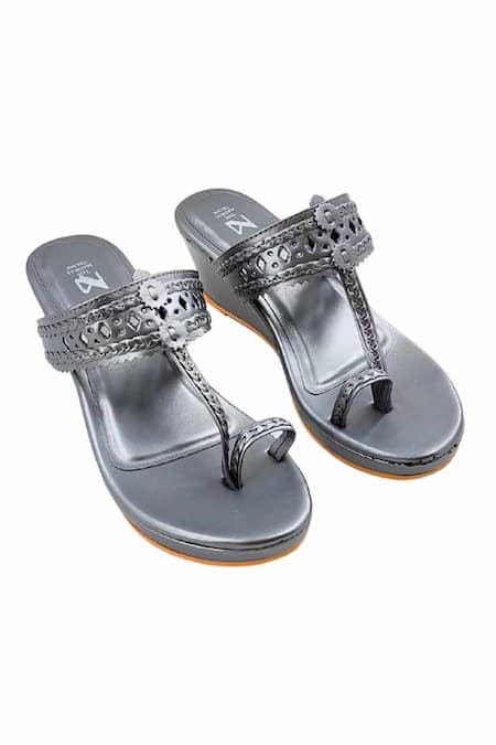 The Madras Trunk Haiku Wedges 