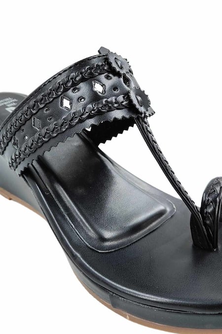 Buy_The Madras Trunk_Black Haiku Wedges Rang 