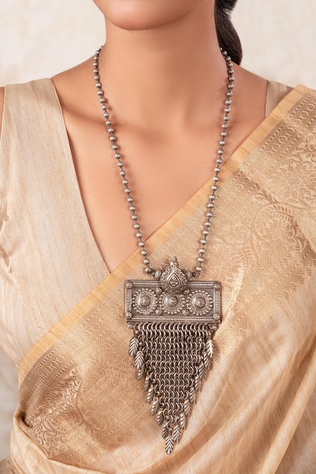 Anana Designer Silver Plated Necklace 