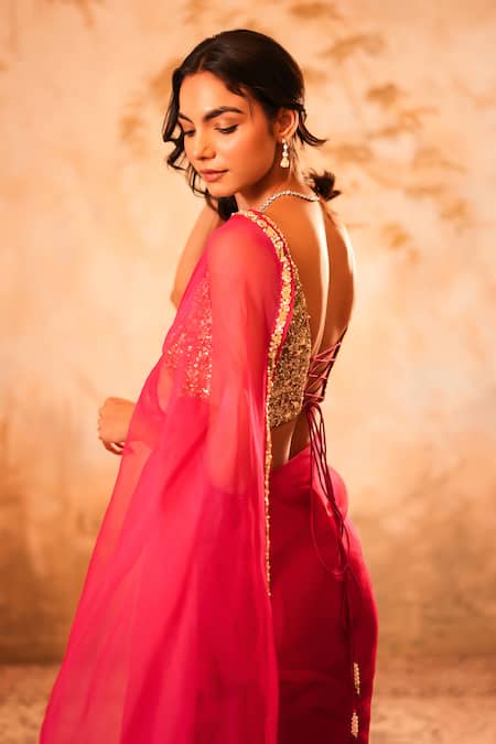 Kiran Kalsi_Pink Organza, Net Embroidery V-neck Hand Saree Set _Online_at_Aza_Fashions