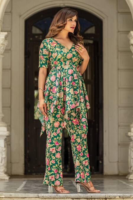 Buy_Damoiselle_Emerald Green Chinon, Silk Embroidery V-neck Royal Lotus Peplum Set _Online_at_Aza_Fashions