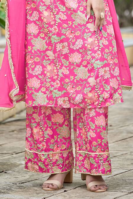 Damoiselle_Fuchsia Chinon, Silk, Viscose Georgette Embroidery, Fuschia Fable Kurta Set _Online_at_Aza_Fashions