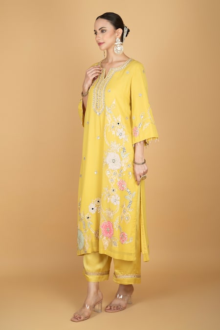 Shop Tanu Malhotra Lime Georgette, Modal, Silk, Organza Sequins, Embroidery Round Yellow Kurta Set Online at Aza Fashions Shop_Tanu Malhotra_Lime Georgette, Modal, Silk, Organza Sequins, Embroidery Round Yellow Kurta Set _Online_at_Aza_Fashions