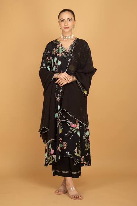 Tanu Malhotra_Black Crepe, Organza Embroidery V-neck Floral Print Kurta Pant Set _at_Aza_Fashions