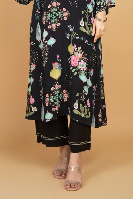 Shop_Tanu Malhotra_Black Crepe, Organza Embroidery V-neck Floral Print Kurta Pant Set 