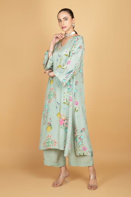 Tanu Malhotra Green Crepe, Organza Embroidery V-neck Floral Print Kurta Pant Set Online at Aza Fashions Tanu Malhotra_Green Crepe, Organza Embroidery V-neck Floral Print Kurta Pant Set _Online_at_Aza_Fashions
