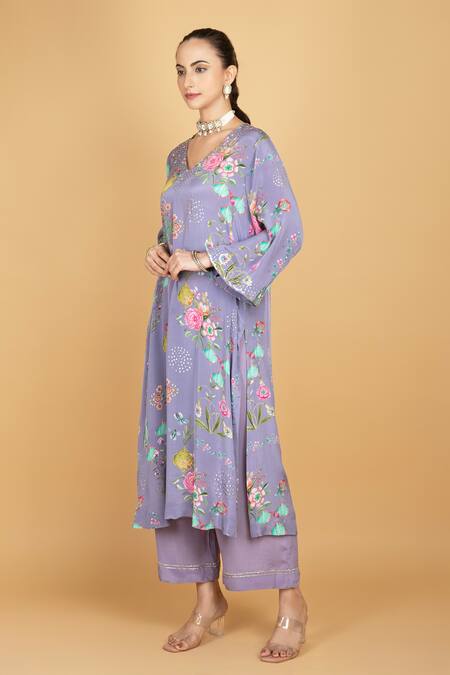 Tanu Malhotra_Purple Crepe, Organza Embroidery V-neck Floral Print Kurta Set _at_Aza_Fashions