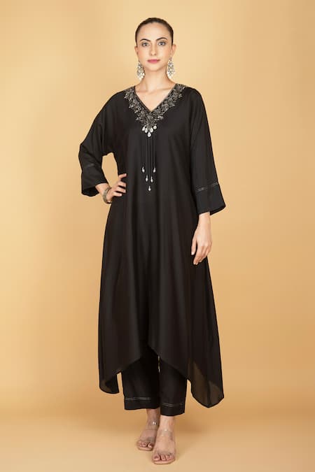 Tanu Malhotra Black Kaftaan & Pant Set 
