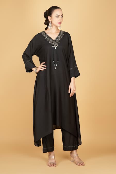 Tanu Malhotra_Black Cotton, Silk Beads V-neck Kaftaan And Pant Set _at_Aza_Fashions