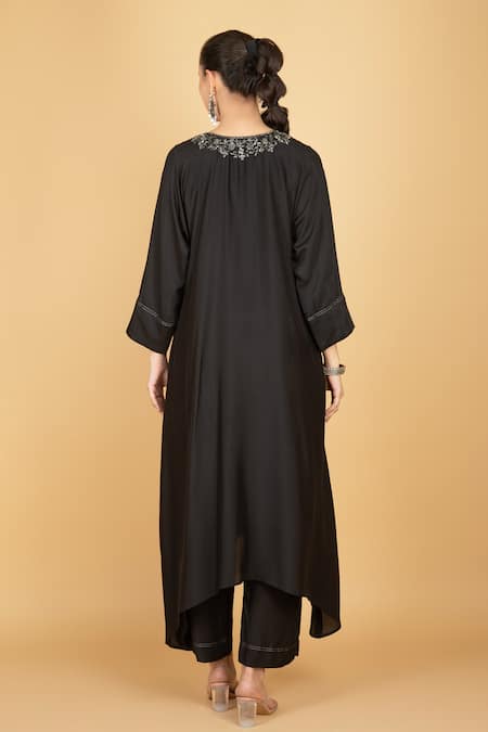 Tanu Malhotra Black Kaftaan & Pant Set 