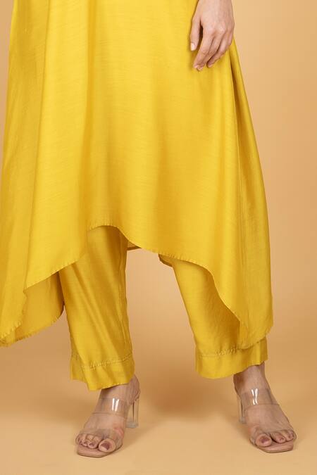 Tanu Malhotra Lime Cotton, Silk Round Neck Yellow Kaftaan And Pant Set Online at Aza Fashions Tanu Malhotra_Lime Cotton, Silk Round Neck Yellow Kaftaan And Pant Set _Online_at_Aza_Fashions